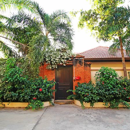 Cosy Beach Pool Villas By Pattaya Sunny Rentals מראה חיצוני תמונה