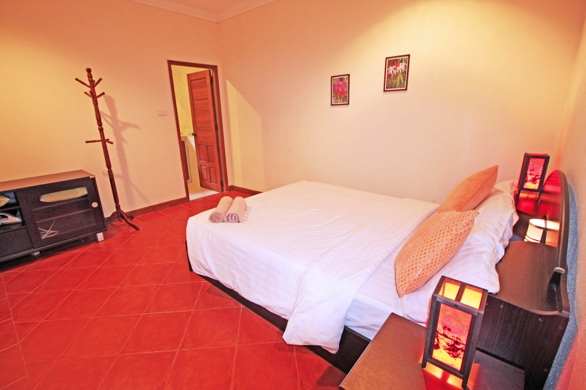Cosy Beach Pool Villas By Pattaya Sunny Rentals מראה חיצוני תמונה