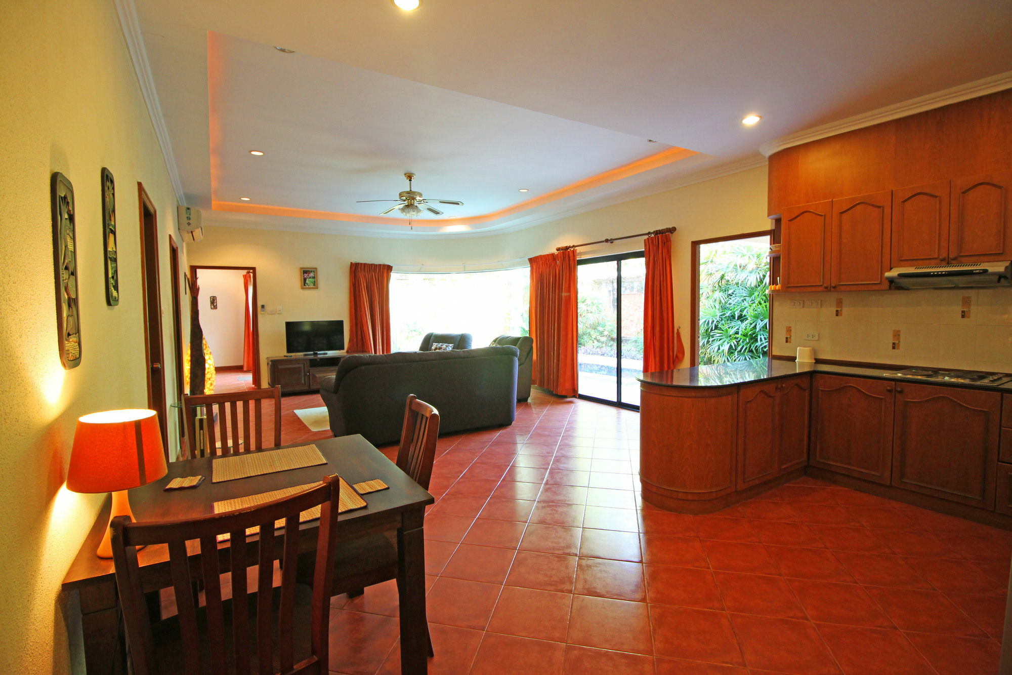 Cosy Beach Pool Villas By Pattaya Sunny Rentals מראה חיצוני תמונה