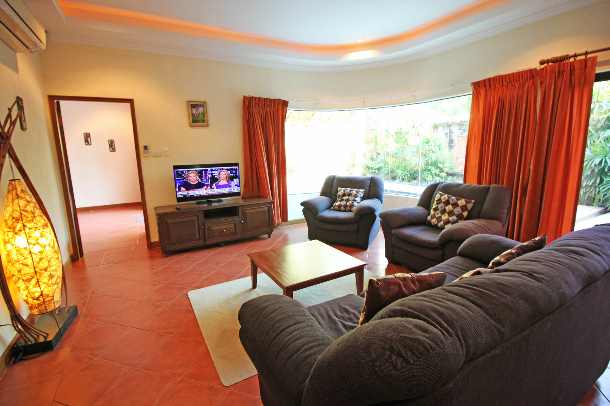 Cosy Beach Pool Villas By Pattaya Sunny Rentals מראה חיצוני תמונה